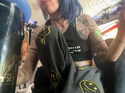 Snapshot of trashbrat chatting on July 2026 03:40:02 PM trashbrat online show from July 2026 03:40:02 PM