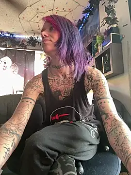 Snapshot of trashbrat chatting on July 2026 02:01:02 PM trashbrat online show from July 2026 02:01:02 PM