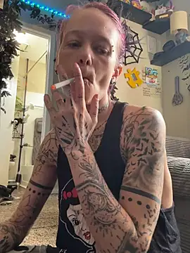 Snapshot of trashbrat chatting on July 2026 02:43:01 PM trashbrat online show from July 2026 02:43:01 PM
