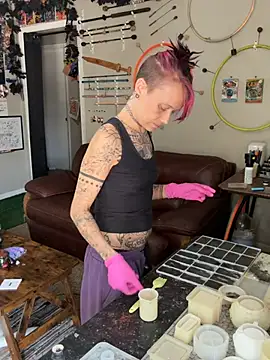 Snapshot of trashbrat chatting on July 2026 08:00:01 PM trashbrat online show from July 2026 08:00:01 PM