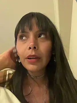 Snapshot of milimelmiel chatting on January 2025 05:03:01 AM milimelmiel online show from January 2025 05:03:01 AM