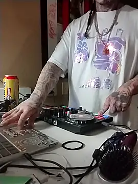 justthetip4209 online show from March 2025 06:14:02 AM