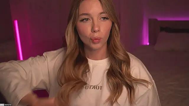 Snapshot of Tokyo_N chatting on February 2025 09:00:01 PM Tokyo N online show from February 2025 09:00:01 PM