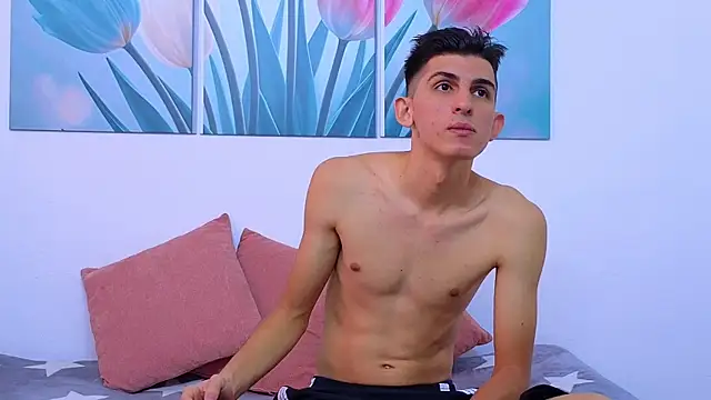 Snapshot of Ana_and_Leo chatting on March 2025 12:33:02 PM Ana and Leo online show from March 2025 12:33:02 PM