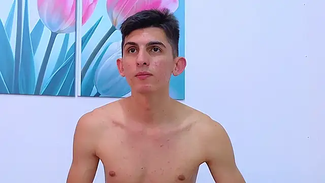 Snapshot of Ana_and_Leo chatting on March 2025 04:30:01 PM Ana and Leo online show from March 2025 04:30:01 PM