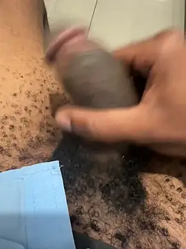 Snapshot of triplebeast chatting on November 2025 07:03:02 AM triplebeast online show from November 2025 07:03:02 AM