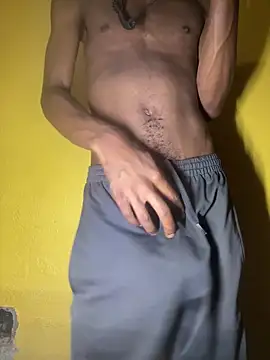 Snapshot of triplebeast chatting on February 2026 11:30:02 PM triplebeast online show from February 2026 11:30:02 PM