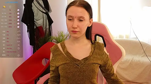 mon lola online show from February 2025 07:01:01 AM