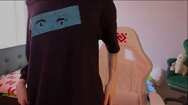 mon lola online show from March 2025 07:35:02 AM