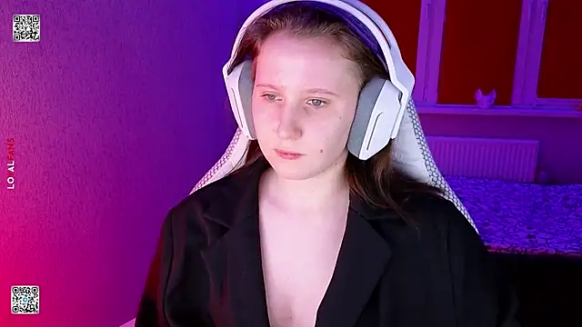 mon lola online show from April 2026 04:13:01 PM