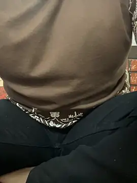 Snapshot of Red-Magic-25 chatting on November 2025 06:49:02 AM Red-Magic-25 online show from November 2025 06:49:02 AM