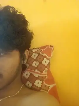 Snapshot of CosmicEmuu chatting on September 2025 04:50:02 AM CosmicEmuu online show from September 2025 04:50:02 AM