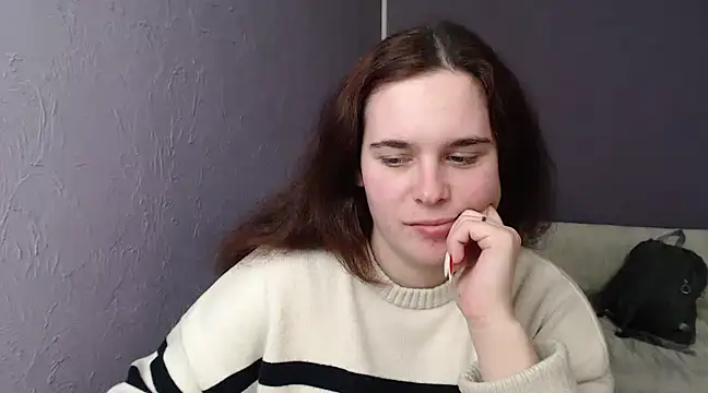 mini girly online show from February 2025 12:13:02 PM