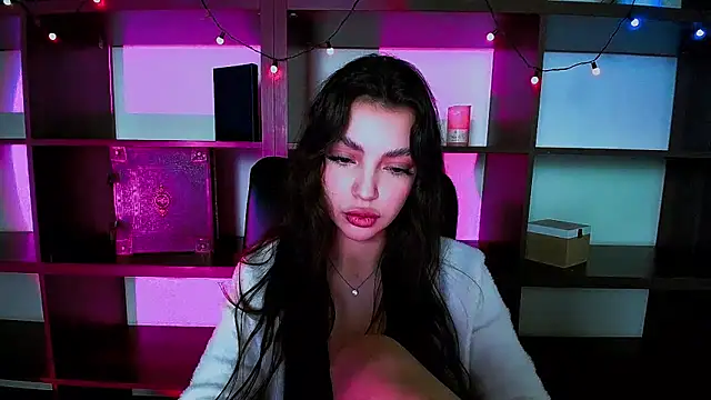 Lexi Jous online show from February 2025 05:43:01 PM