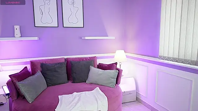 Snapshot of Emma_Walkerr_ chatting on March 2025 07:04:02 PM Emma Walkerr online show from March 2025 07:04:02 PM