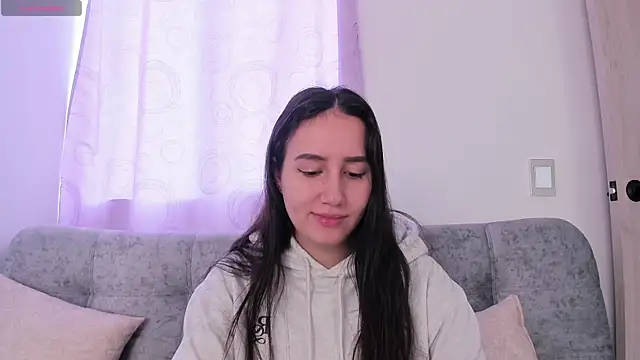 Snapshot of Jullya_x chatting on December 2025 02:33:02 PM Jullya x online show from December 2025 02:33:02 PM