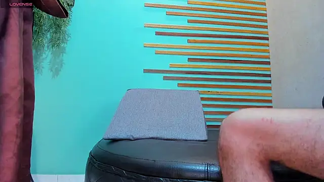 cristal antoni online show from February 2025 05:09:02 PM