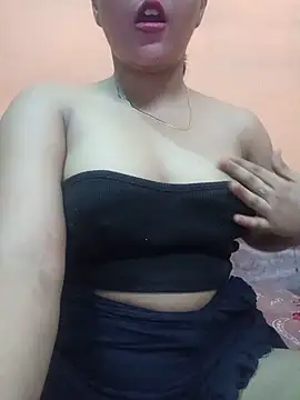 Snapshot of Eisha_20s chatting on June 2026 10:43:02 PM Eisha 20s online show from June 2026 10:43:02 PM