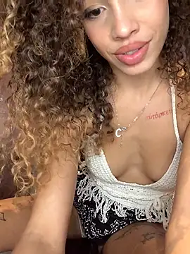   KAMI   online show from February 2025 09:11:02 PM