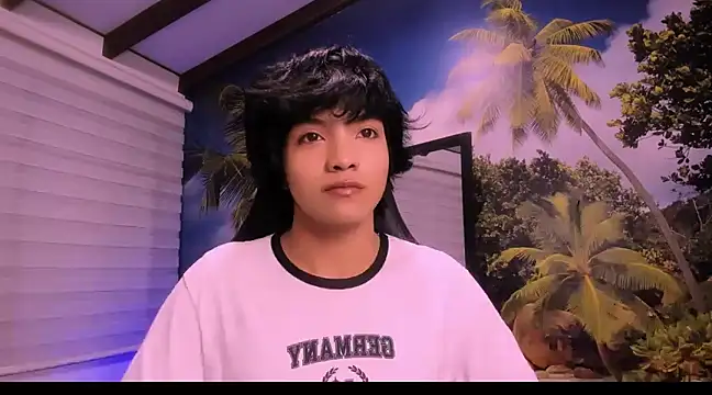 AllanYong18 online show from January 2025 12:16:02 AM