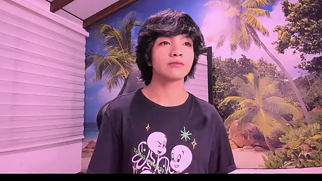 AllanYong18 online show from February 2025 01:13:01 AM