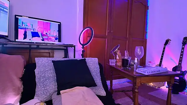 antonelawow online show from April 2026 10:23:02 PM