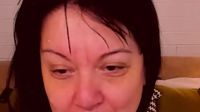 Snapshot of SarahGrays chatting on March 2026 04:06:01 AM SarahGrays online show from March 2026 04:06:01 AM
