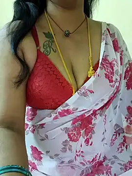 Snapshot of sriyazhini chatting on February 2025 04:26:01 PM sriyazhini online show from February 2025 04:26:01 PM