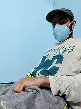 TOPMOON001 online show from February 2025 11:23:01 AM