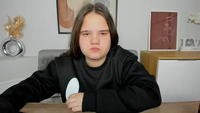 AdeleCruz online show from March 2025 04:24:02 PM