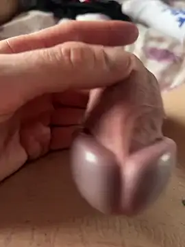 willy75 online show from February 2025 02:37:01 PM