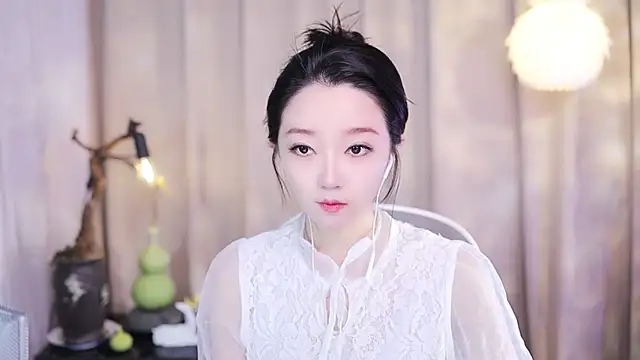 Zoe-99 online show from November 2025 04:07:02 PM