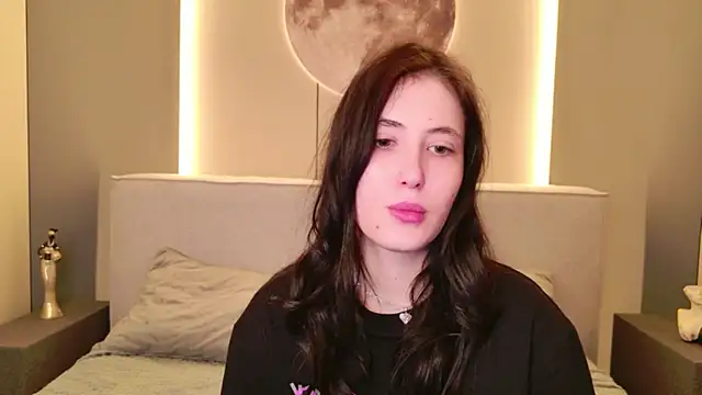 EmmaLawrens online show from February 2026 08:54:01 PM