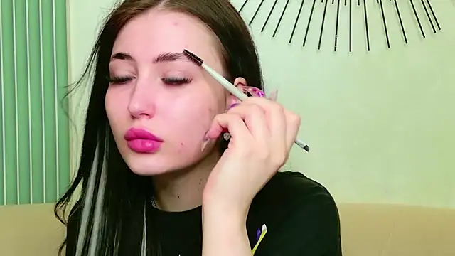 EmmaLawrens online show from May 2026 10:42:01 AM