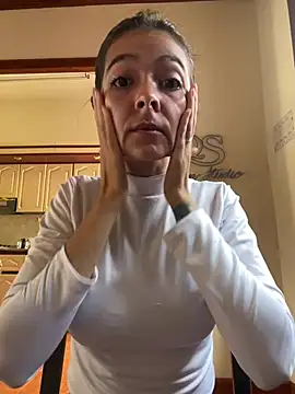 Aleska Miami online show from February 2026 02:13:02 PM