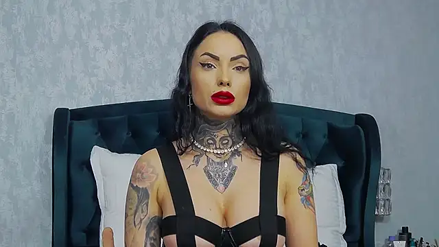 NataliaCristal online show from December 2025 06:44:02 AM