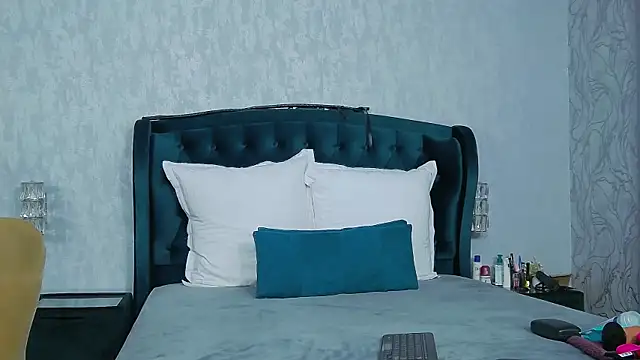 NataliaCristal online show from February 2026 04:42:01 AM