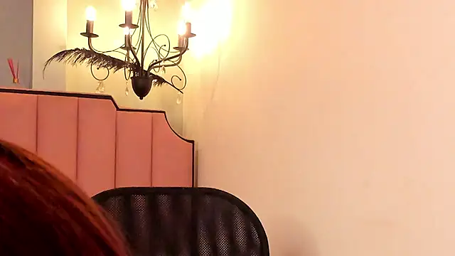 KarenSims online show from November 2025 12:11:01 PM