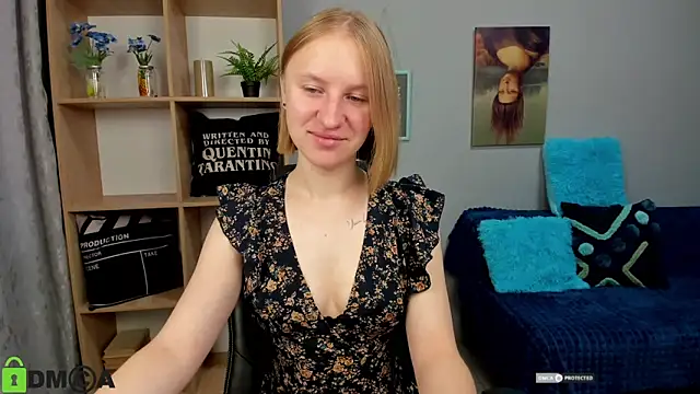 Snapshot of BeautyBlondy chatting on October 2025 05:49:01 AM BeautyBlondy online show from October 2025 05:49:01 AM