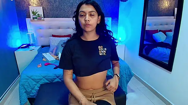 gabriela cortez online show from February 2025 09:09:01 PM