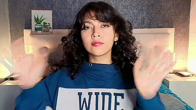 gabriela cortez online show from February 2025 07:14:01 PM