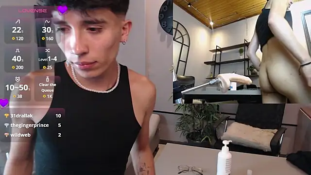 Snapshot of tim__fox chatting on February 2025 11:15:01 PM tim fox online show from February 2025 11:15:01 PM