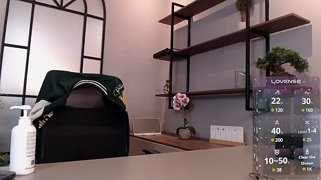 Snapshot of tim__fox chatting on March 2025 10:49:02 PM tim fox online show from March 2025 10:49:02 PM