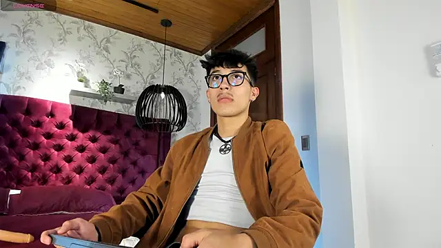 Snapshot of tim__fox chatting on October 2025 07:35:02 PM tim fox online show from October 2025 07:35:02 PM