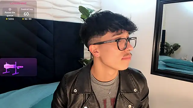 Snapshot of tim__fox chatting on November 2025 12:06:02 PM tim fox online show from November 2025 12:06:02 PM