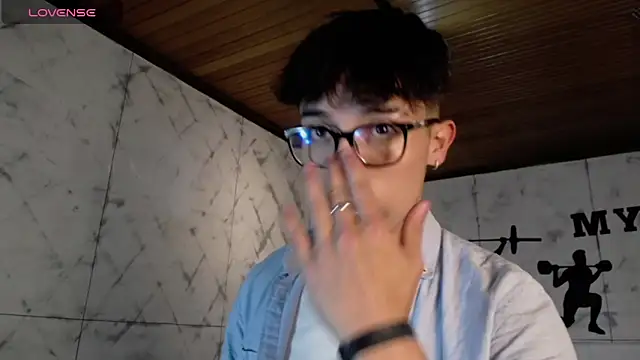 Snapshot of tim__fox chatting on November 2025 12:20:01 PM tim fox online show from November 2025 12:20:01 PM