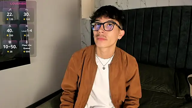 Snapshot of tim__fox chatting on November 2025 12:05:02 PM tim fox online show from November 2025 12:05:02 PM