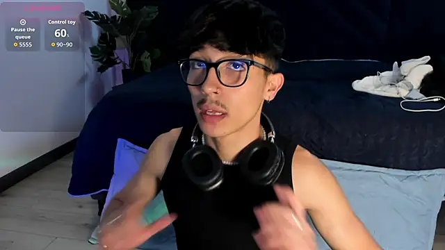 Snapshot of tim__fox chatting on December 2025 11:59:01 AM tim fox online show from December 2025 11:59:01 AM