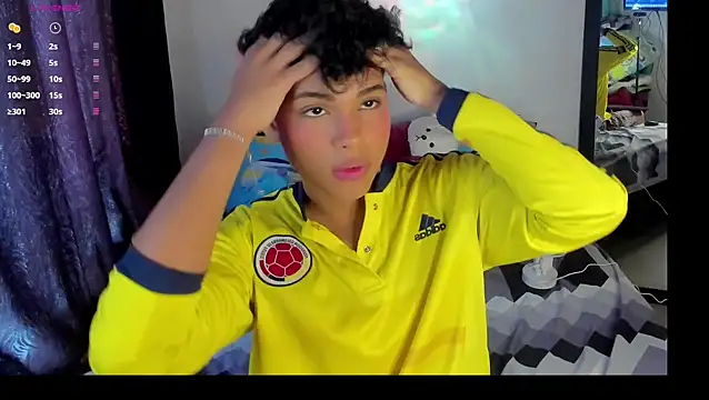 Snapshot of dani_angels__ chatting on February 2025 06:04:02 PM dani angels online show from February 2025 06:04:02 PM