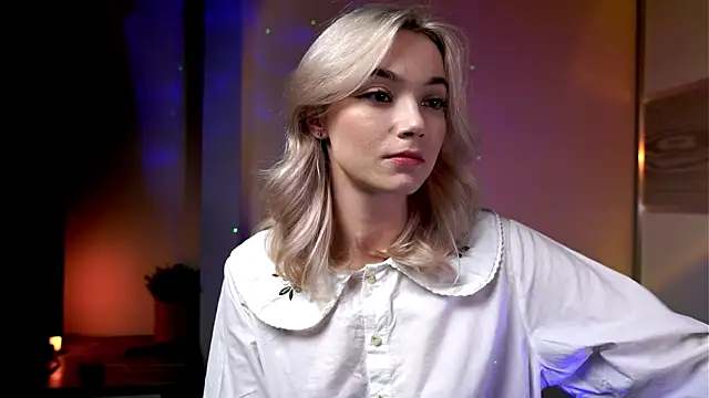 ileanacampbe online show from March 2025 05:49:02 AM